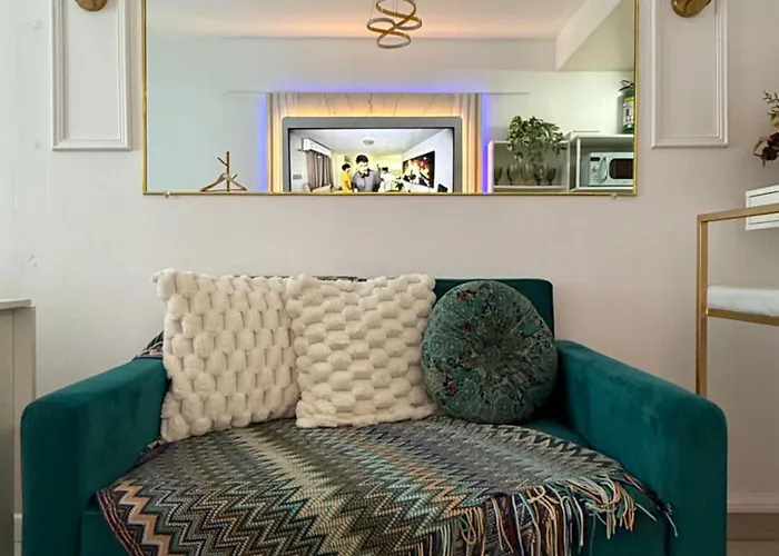 Infinity Makati Aparthotel Manila